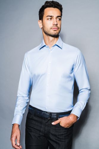 Herren Hemd mit Kent Kragen modern fit aus 37,5 Qualität